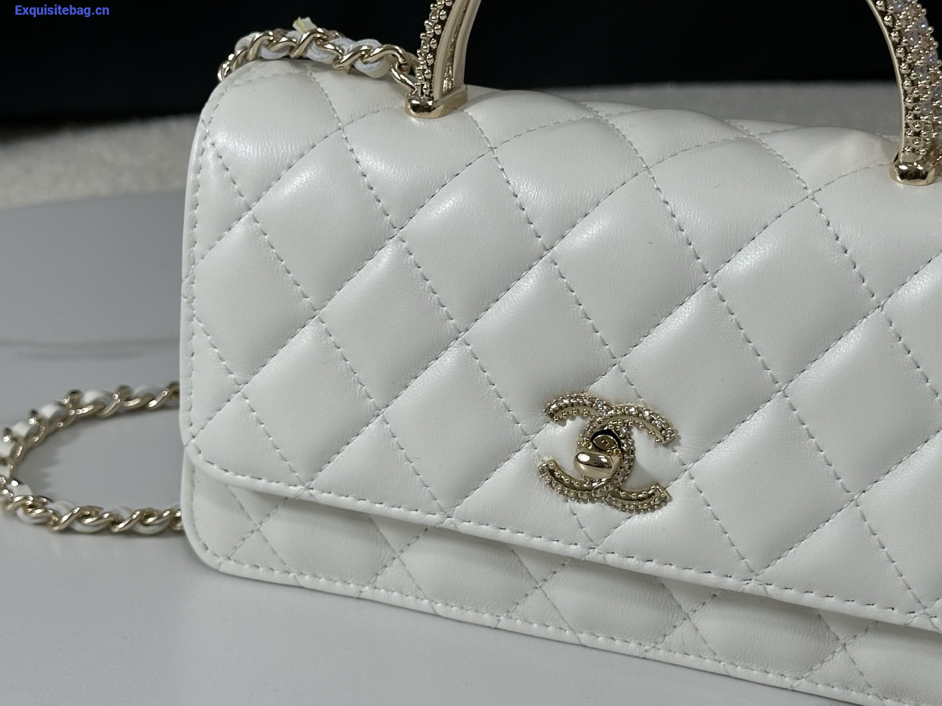 Chanel Lambskin Quilted Pick Me Up Wallet On Chain WOC White