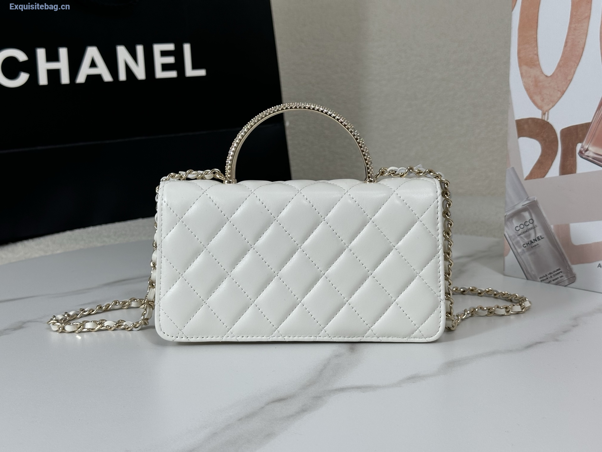 Chanel Lambskin Quilted Pick Me Up Wallet On Chain WOC White