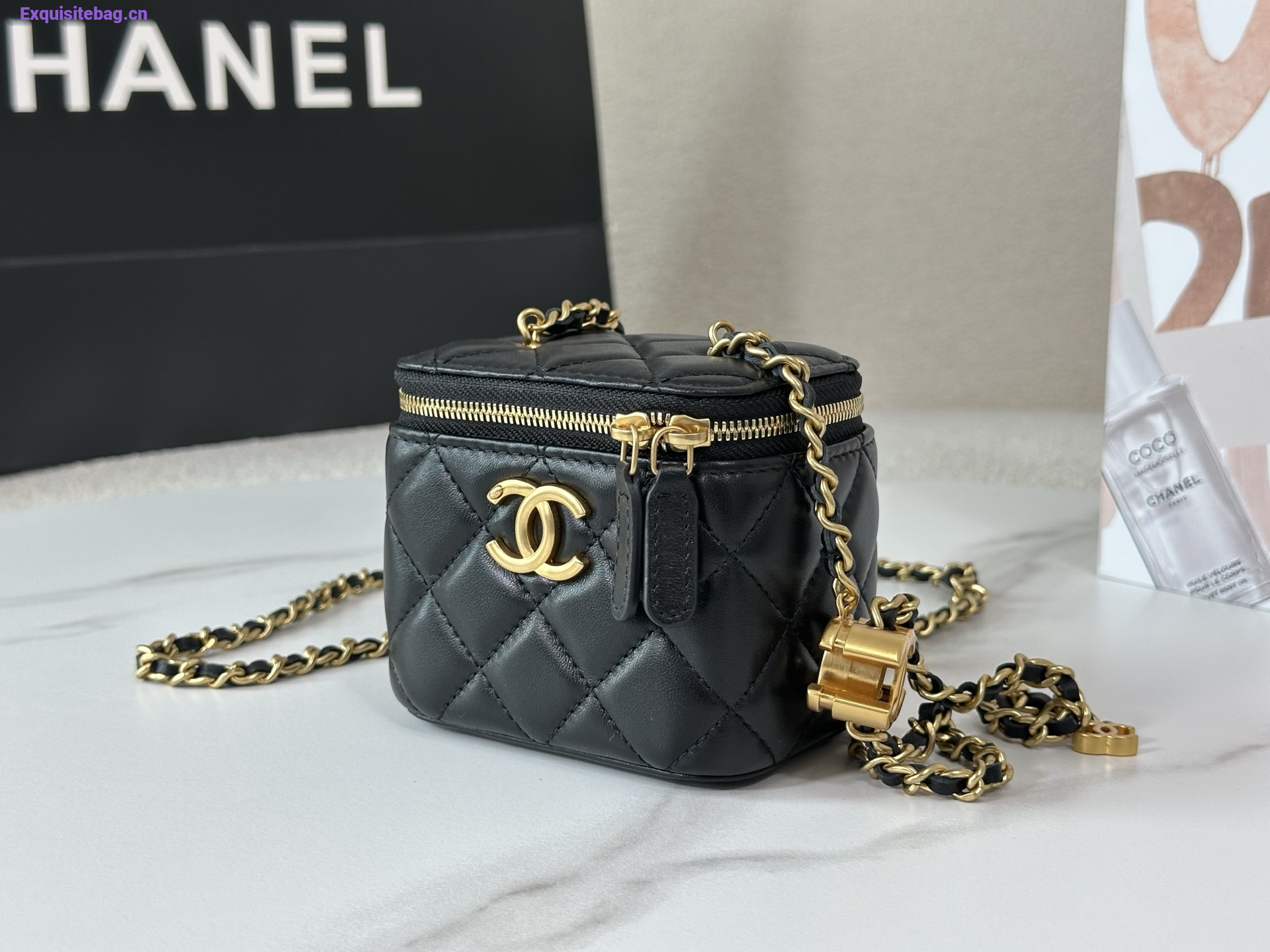 Chanel Trendy CC Vanity leather handbag Black, Leather