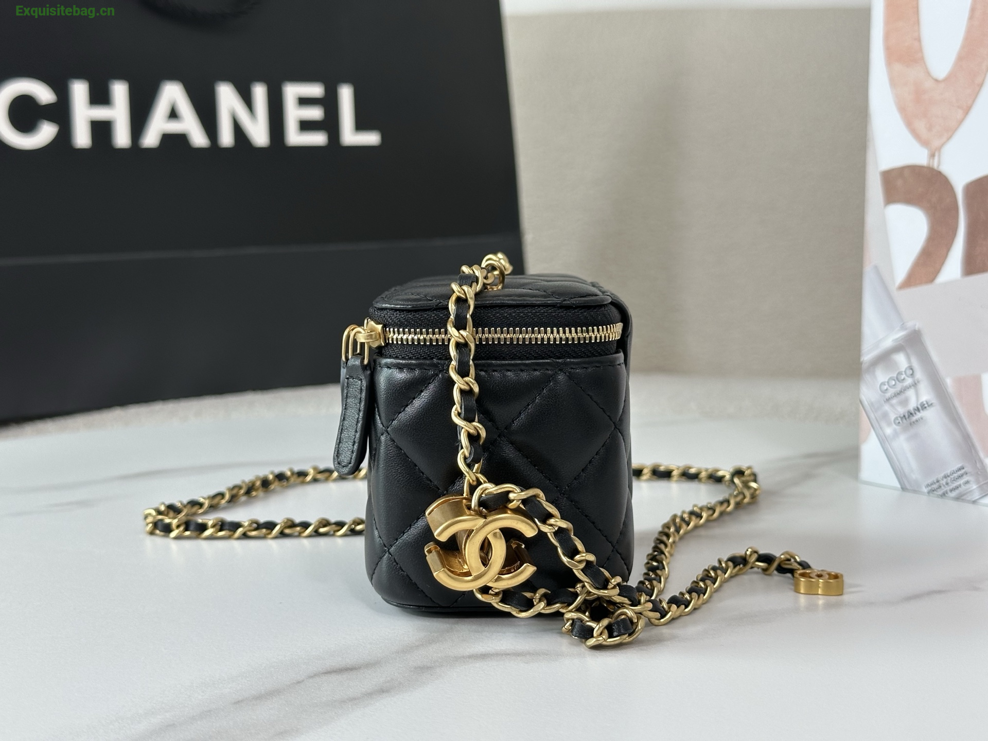 Chanel Trendy CC Vanity leather handbag Black, Leather