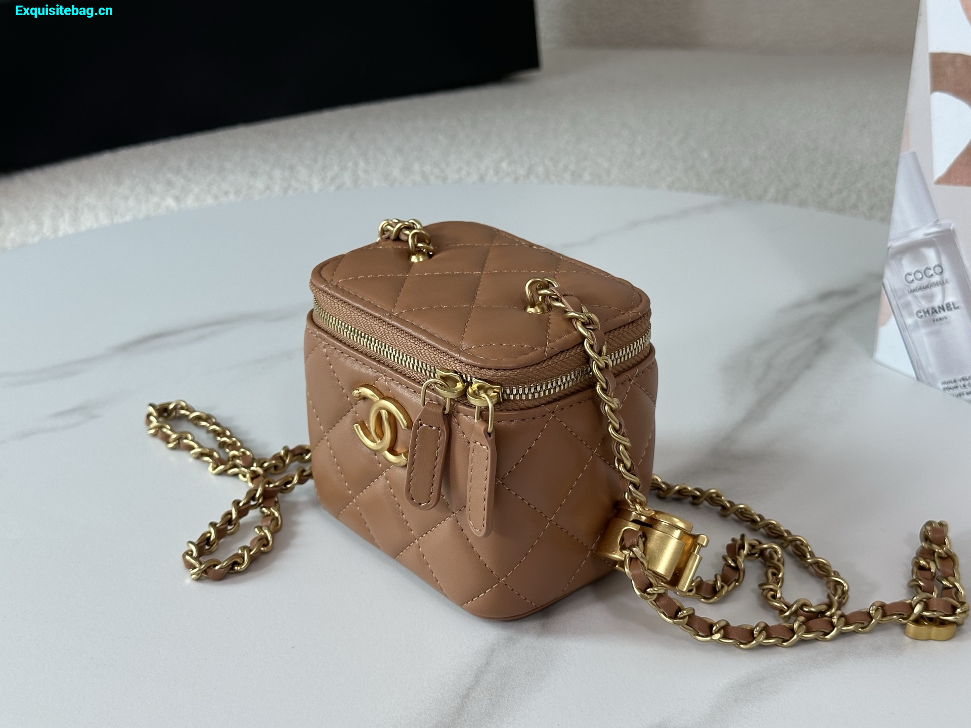 Chanel Trendy CC Vanity leather handbag Brown, Leather