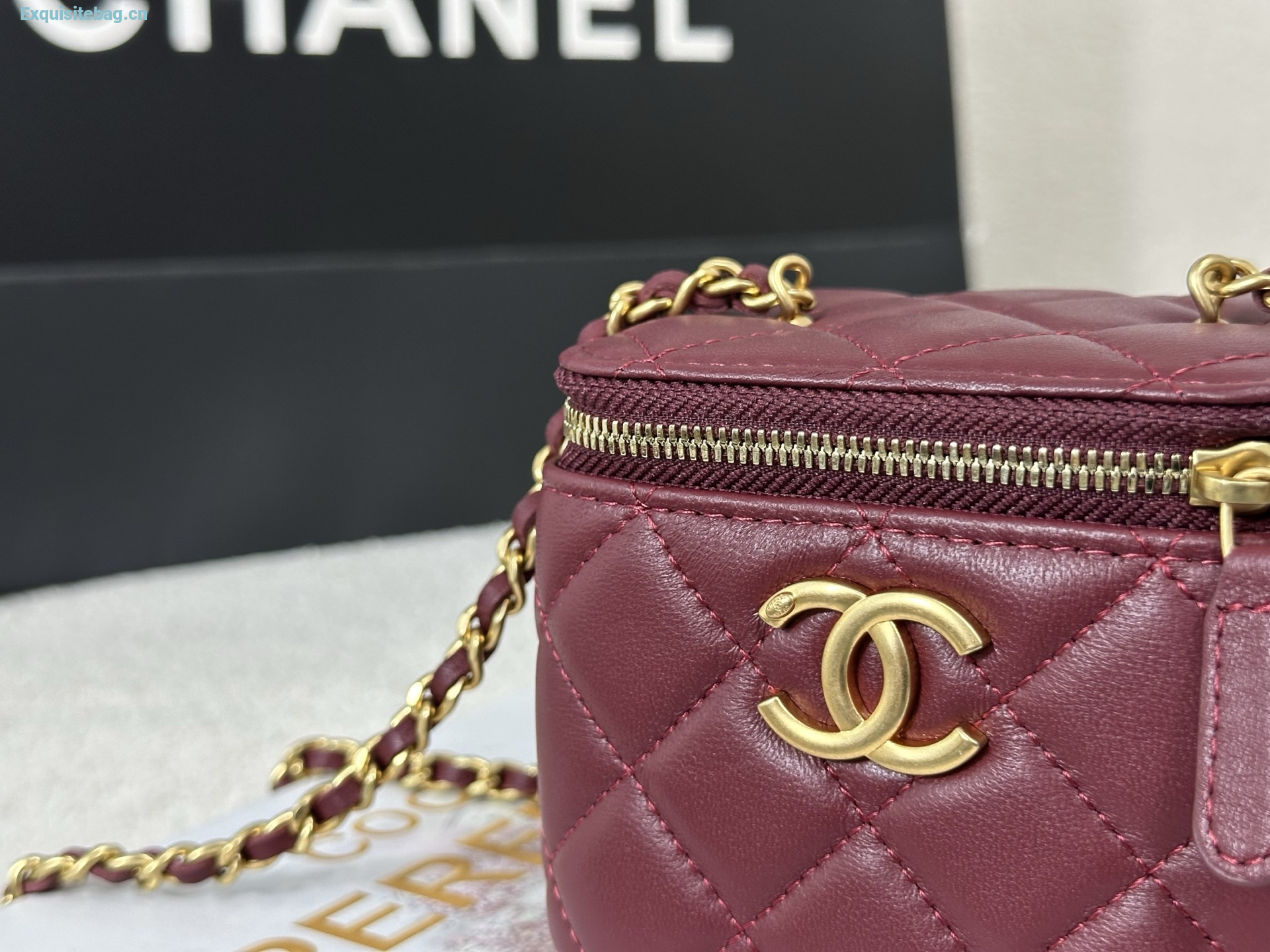 Chanel Trendy CC Vanity leather handbag Burgundy , Leather
