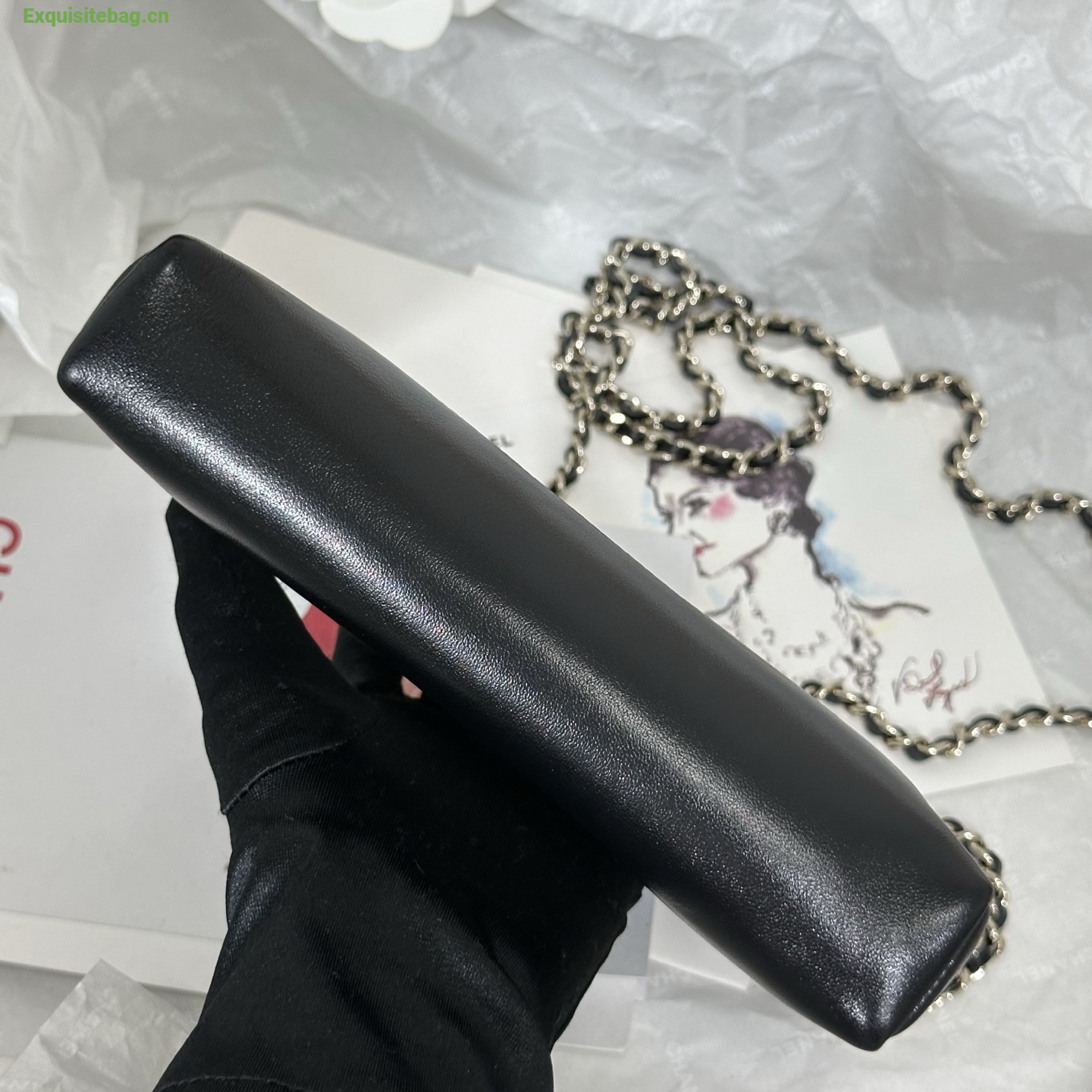 Chanel White quilted leather mini tote bag with chain shoulder strap