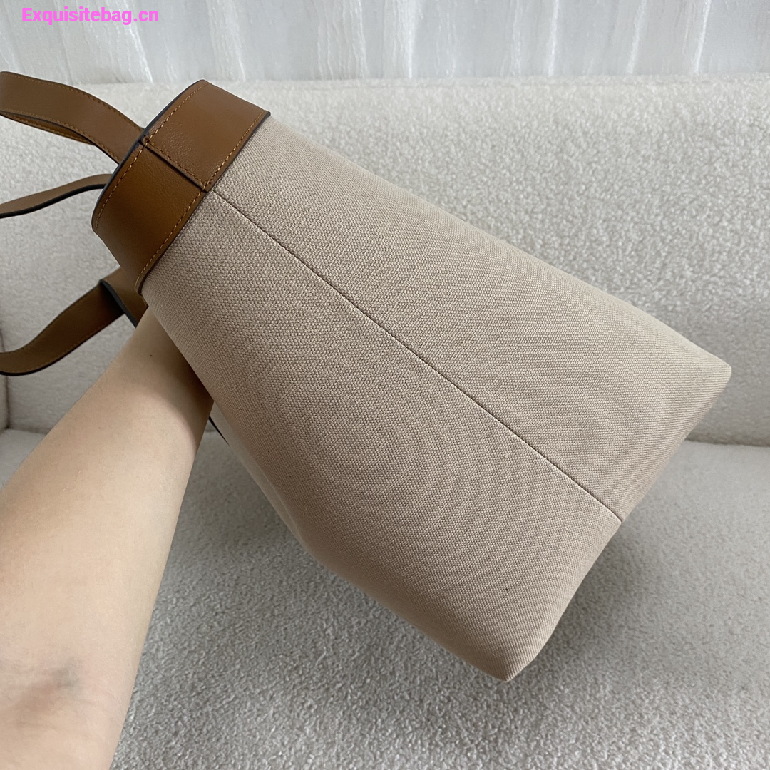 Saint Laurent Leather Y Tote Bag