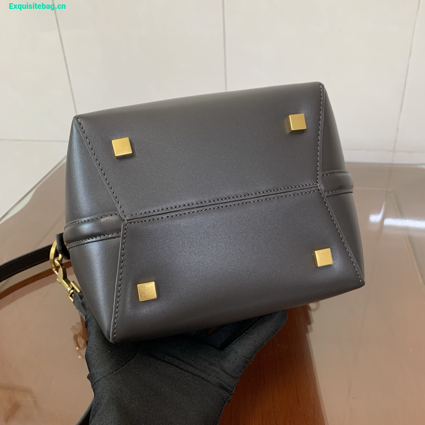 Saint Laurent LE 37 Small Bucket Bag