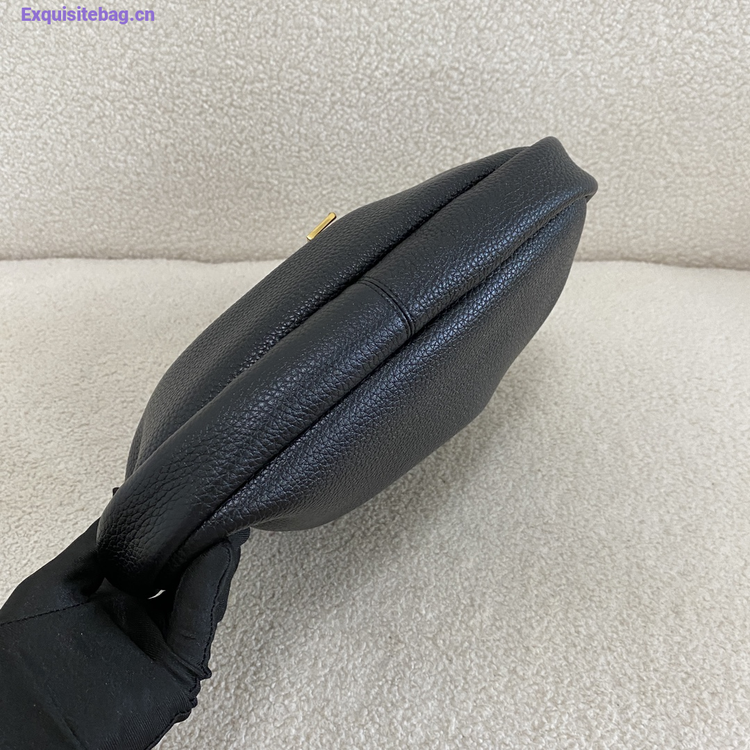 Saint Laurent Paris VII Small Hobo Bag Black