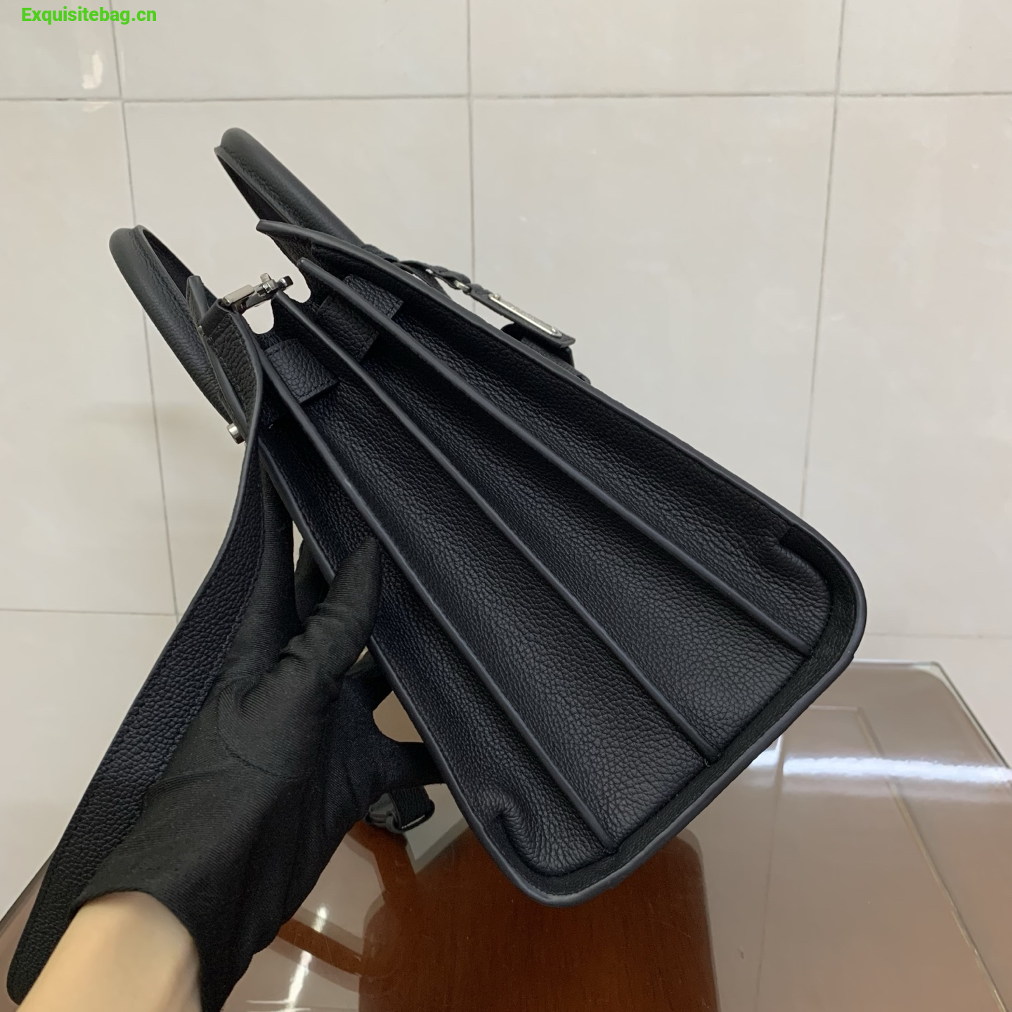 Saint Laurent Grained Calfskin Baby Sac De Jour Souple Black