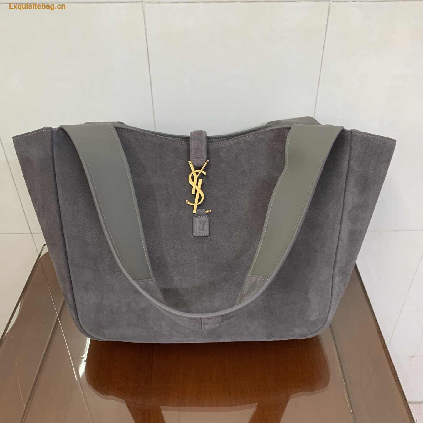 Saint Laurent Le 5 7 Bea Suede leather tote bag