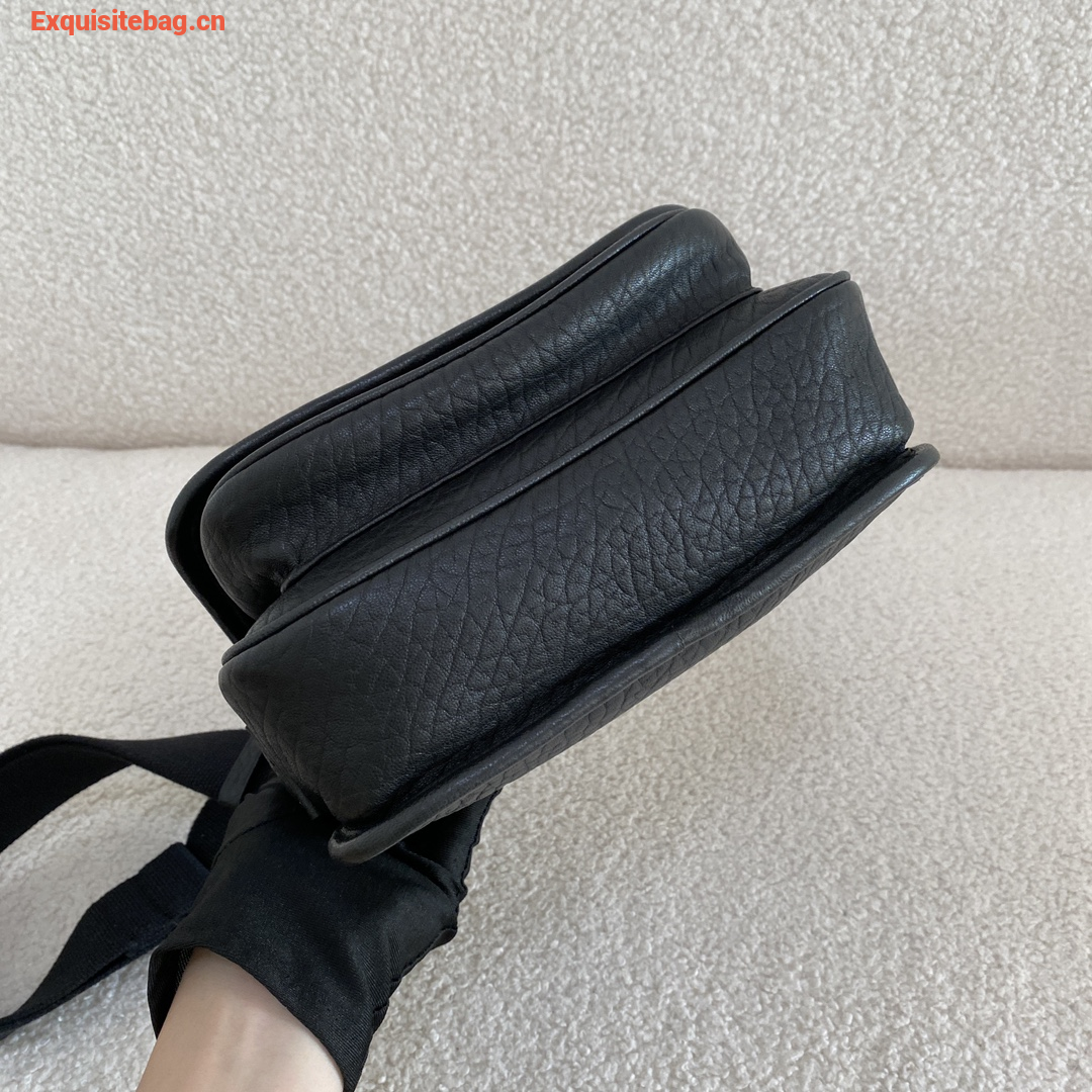 Saint Laurent Niki Postman Bag Black