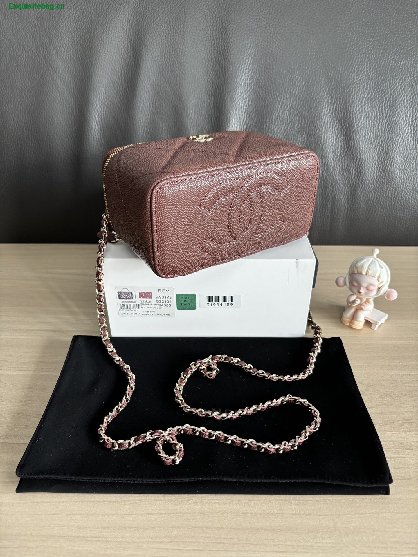 Chanel 31 series mini handbag Brown