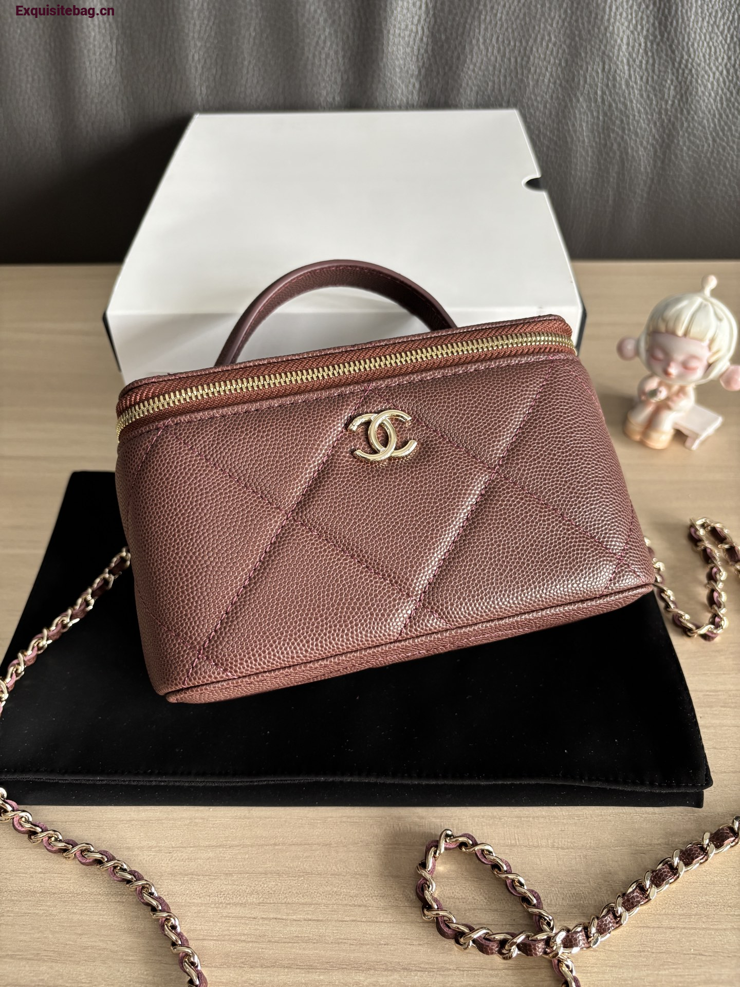 Chanel 31 series mini handbag Brown