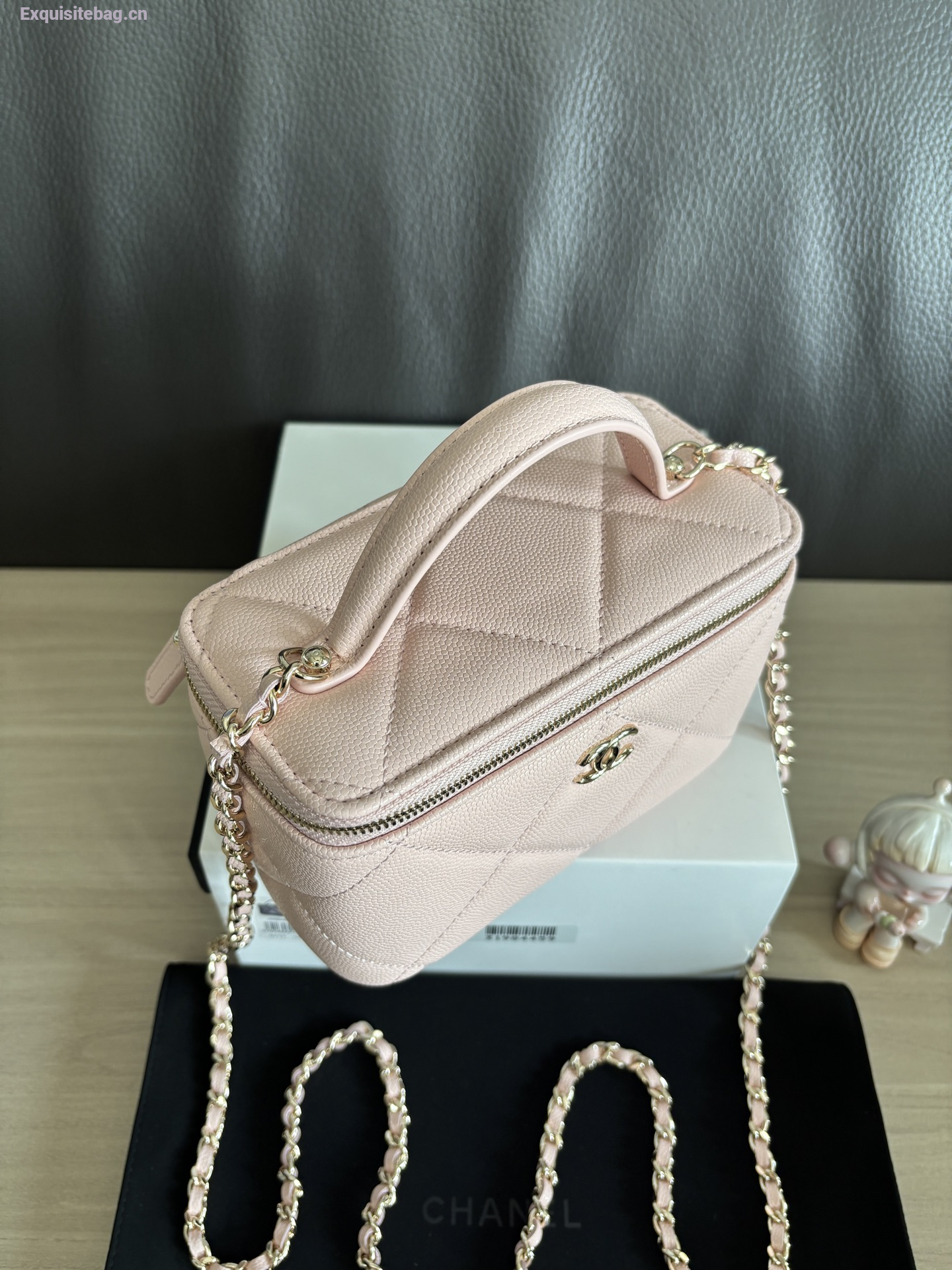 Chanel 31 series mini handbag Pink