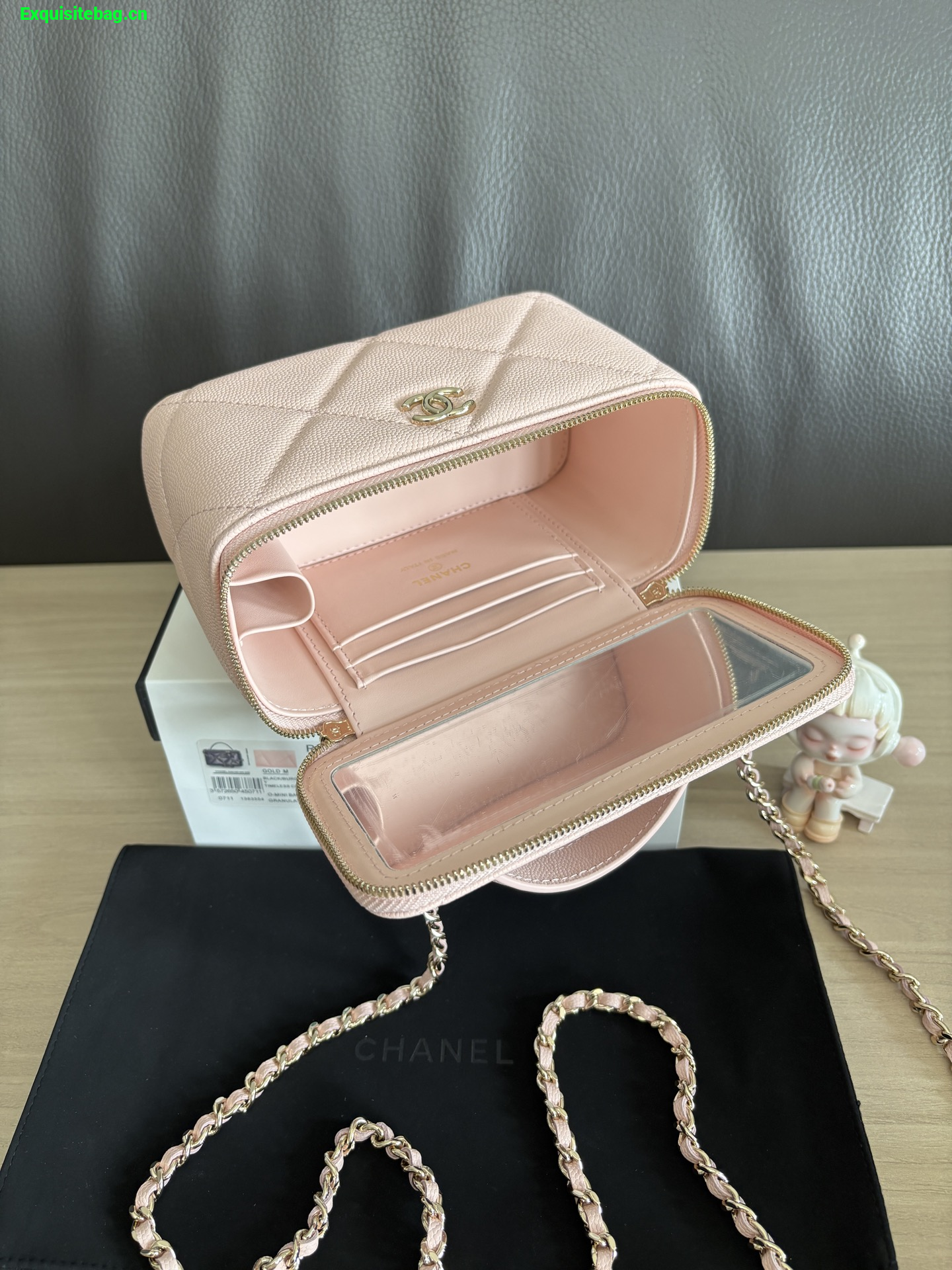 Chanel 31 series mini handbag Pink
