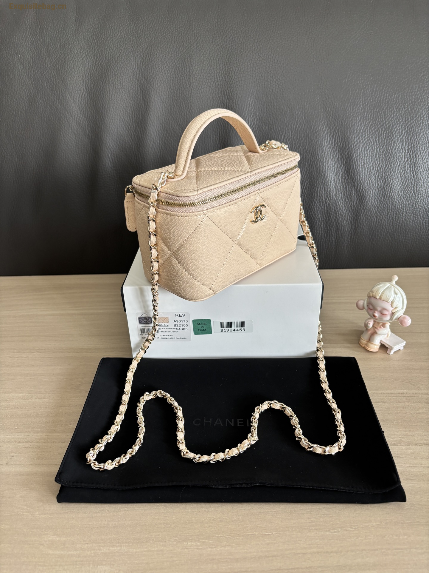 Chanel 31 series mini handbag Beige