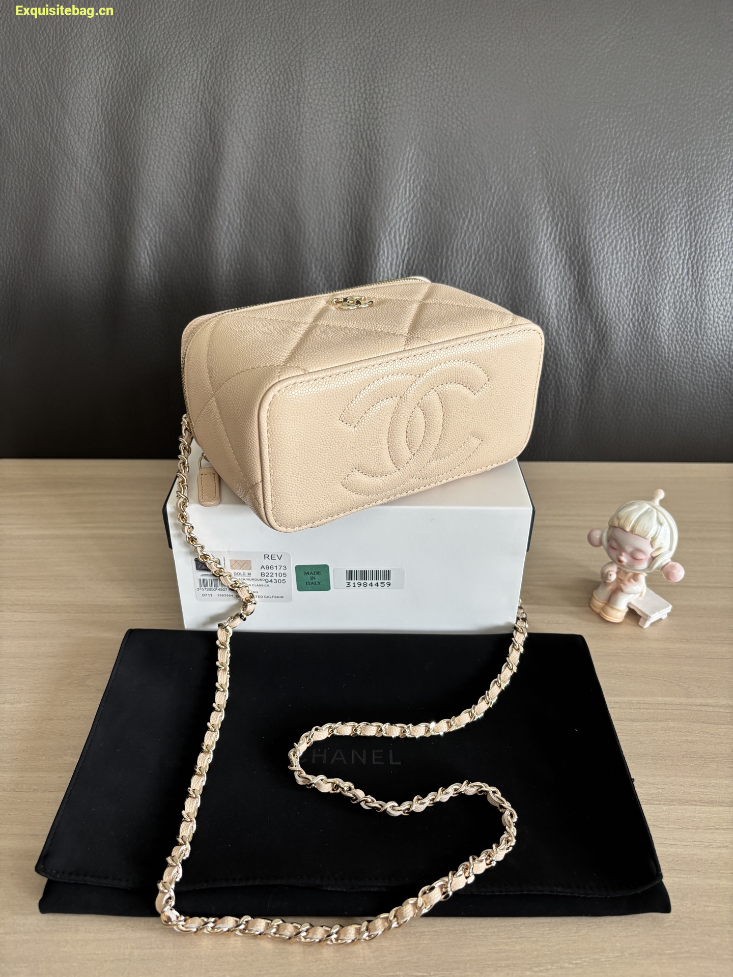 Chanel 31 series mini handbag Beige