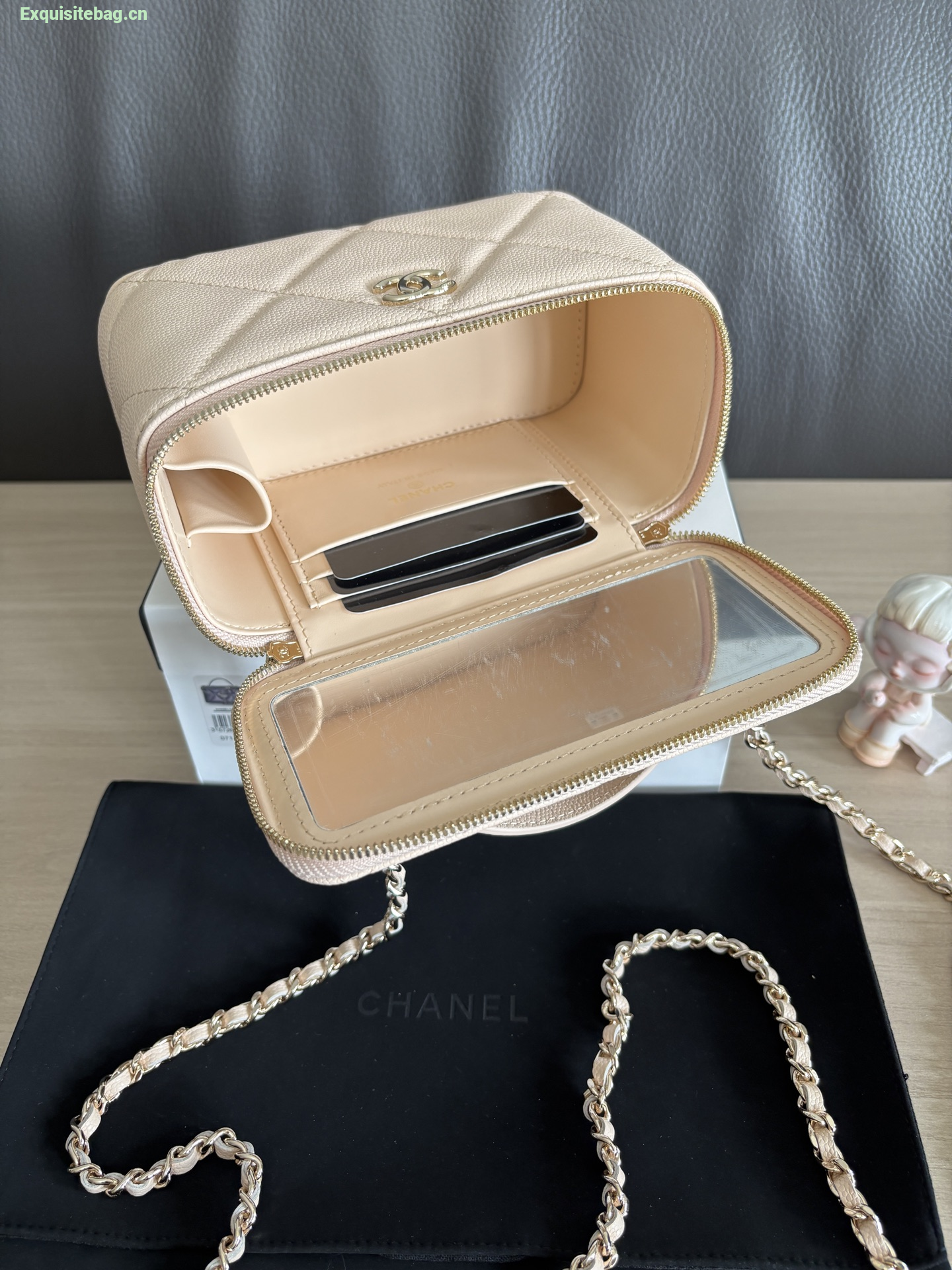 Chanel 31 series mini handbag Beige