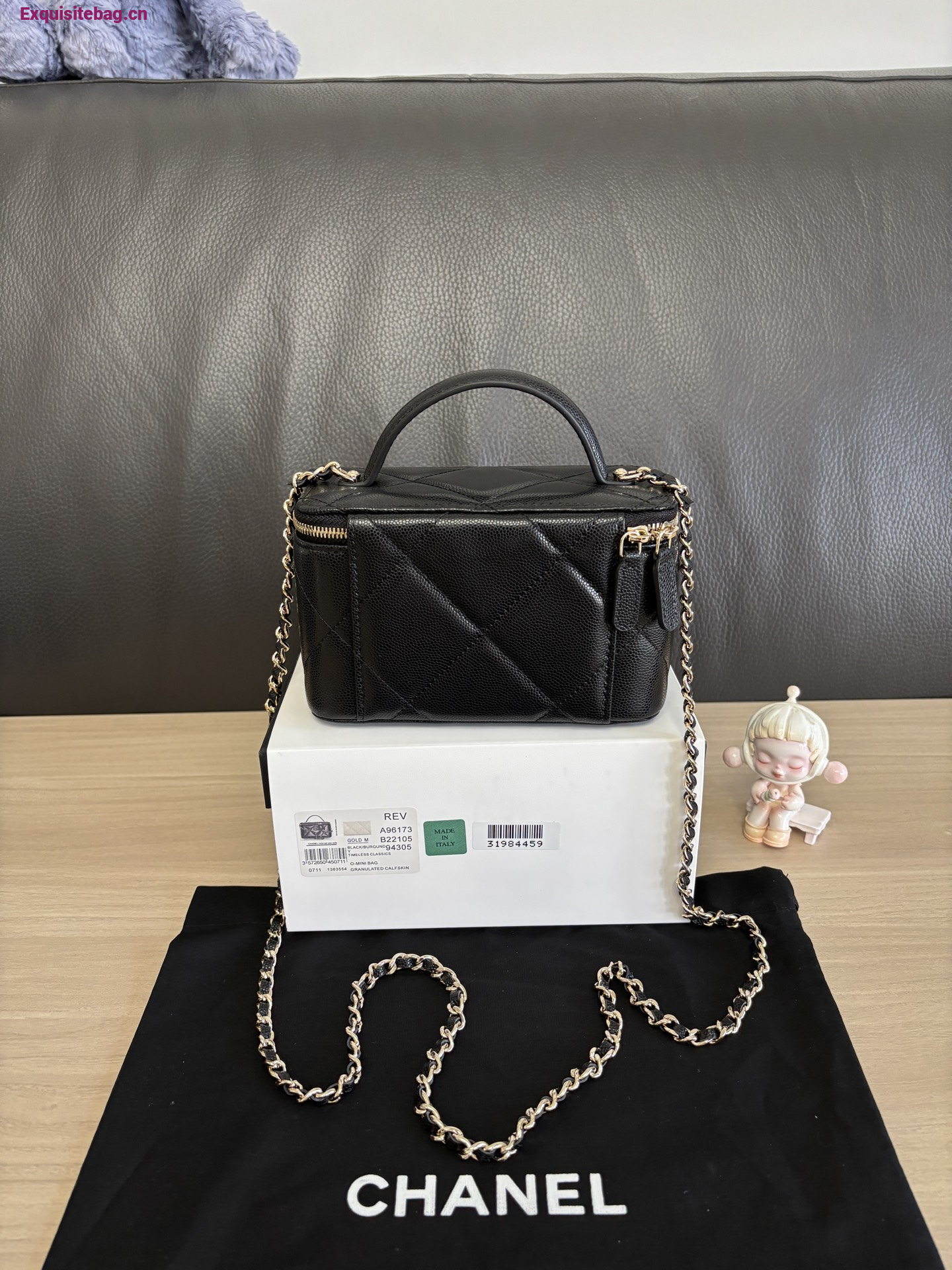 Chanel 31 series mini handbag Black