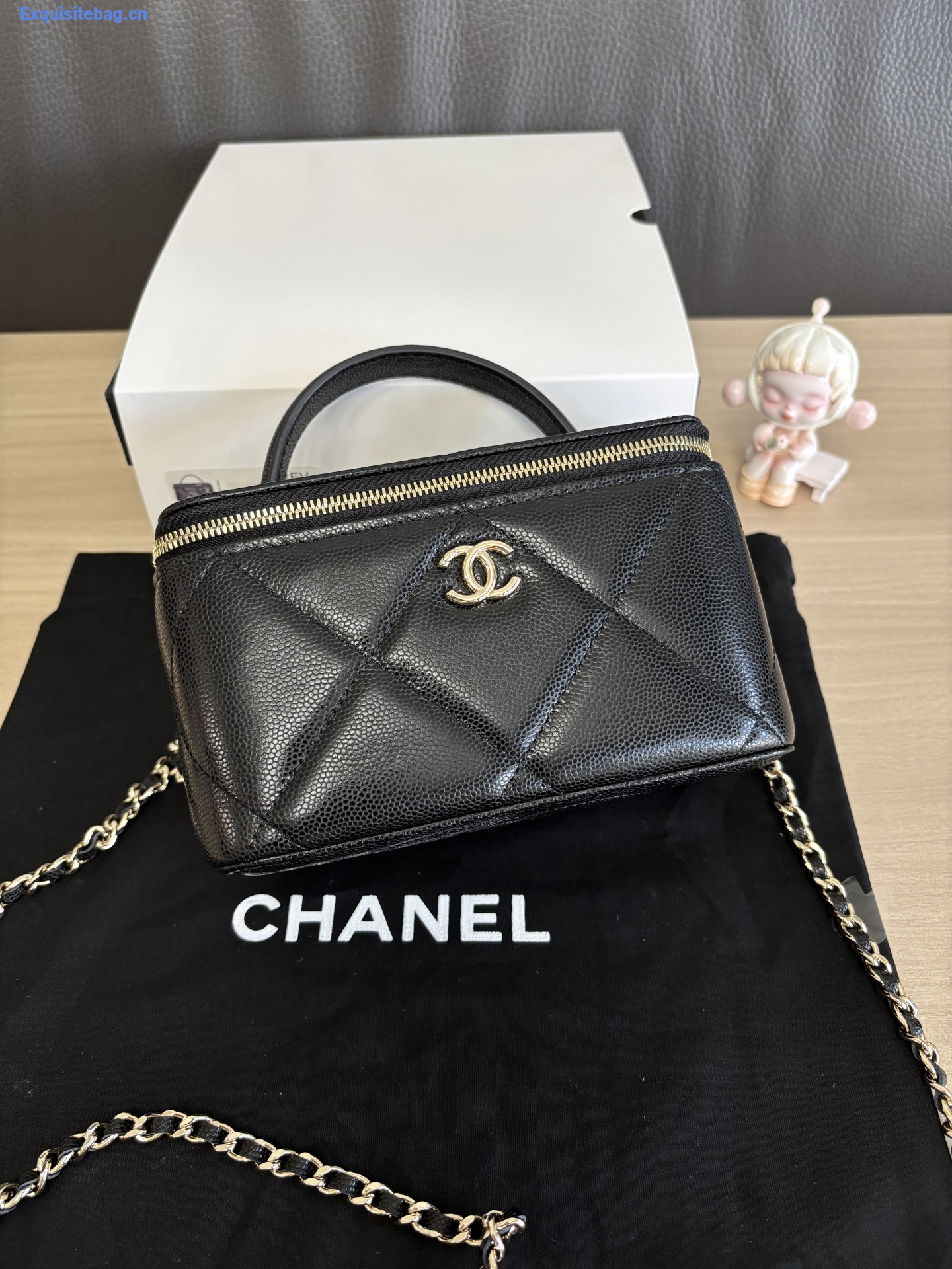 Chanel 31 series mini handbag Black