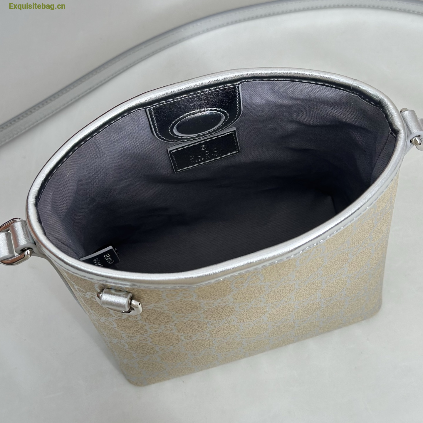 Gucci GG Marmont Bucket Bag