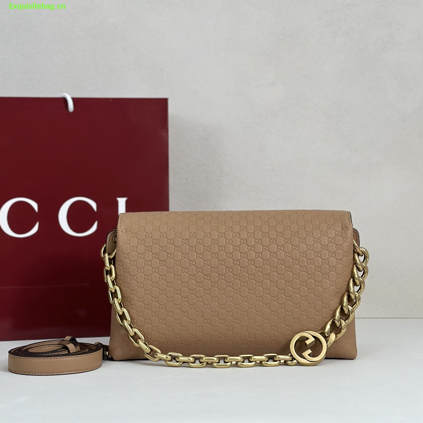Gucci medium chain shoulder bag