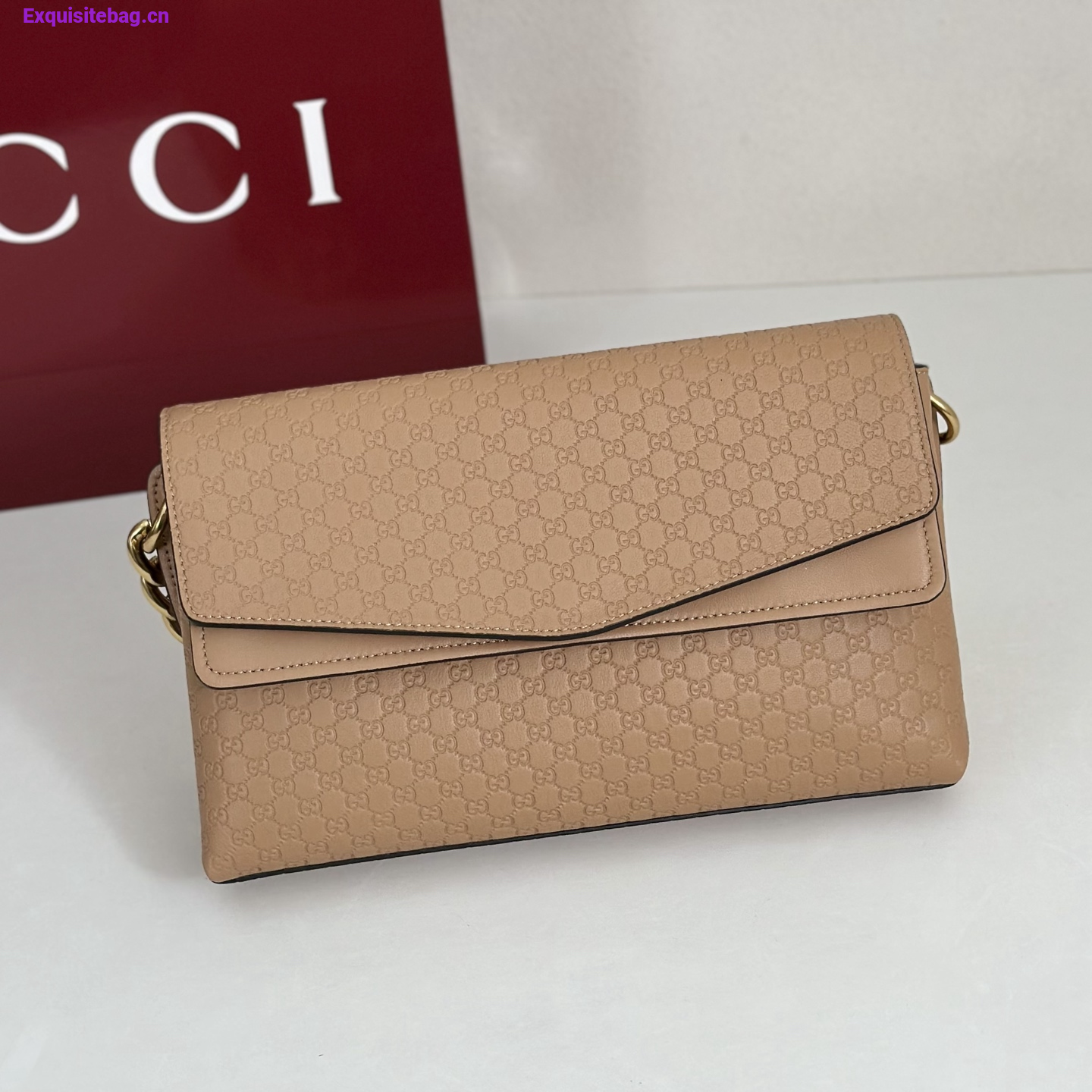 Gucci medium chain shoulder bag
