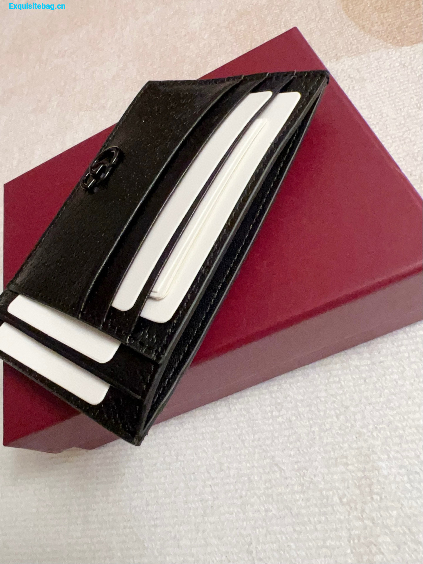 Gucci GG Marmont black leather cardholder