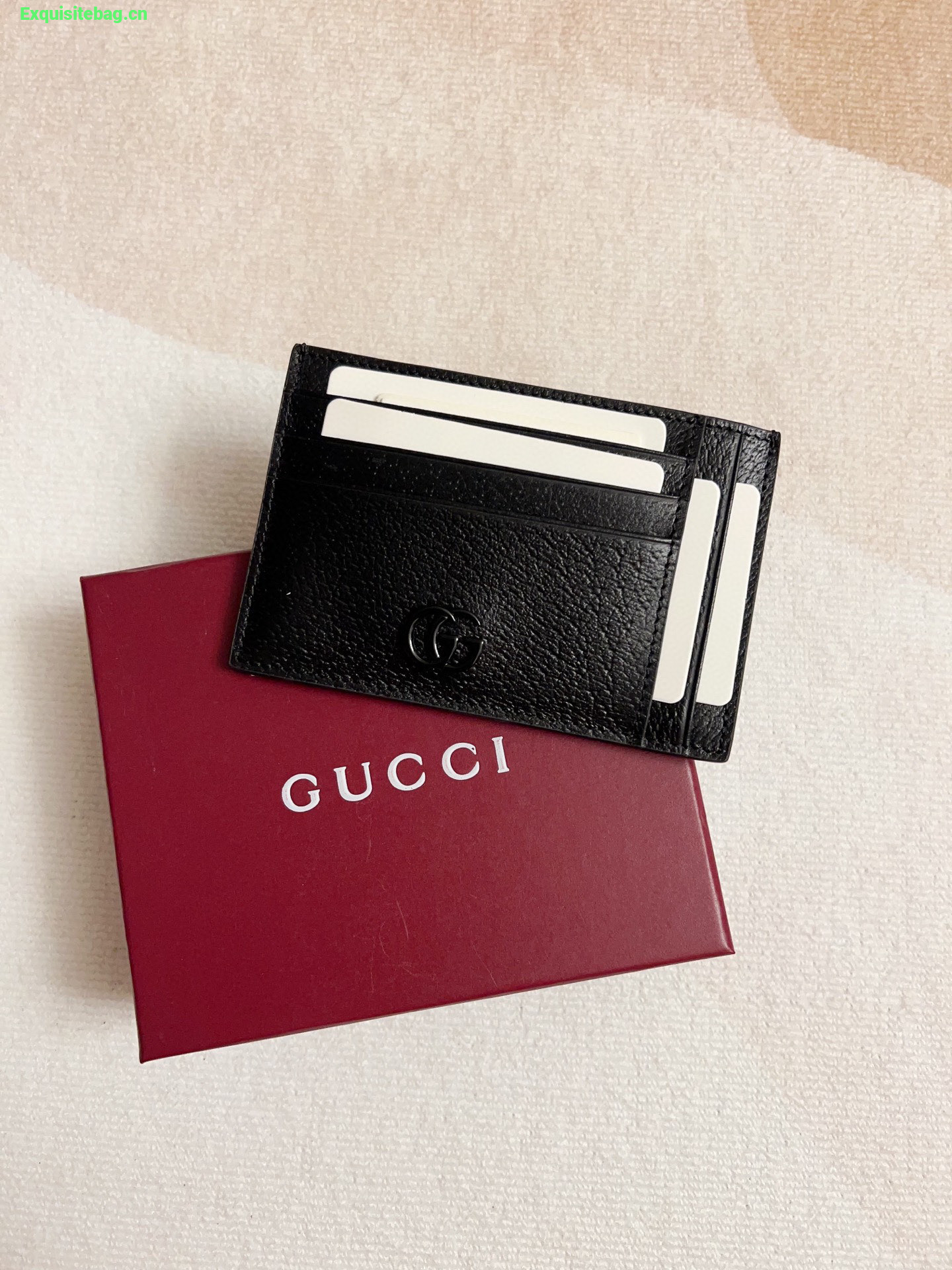 Gucci GG Marmont black leather cardholder