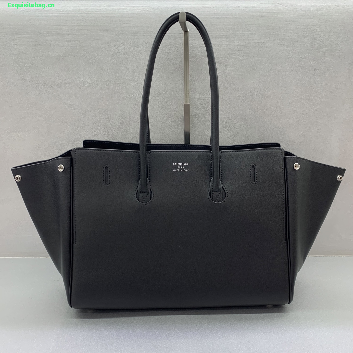 Balenciaga black medium Bel Air Carry All calfskin handbag
