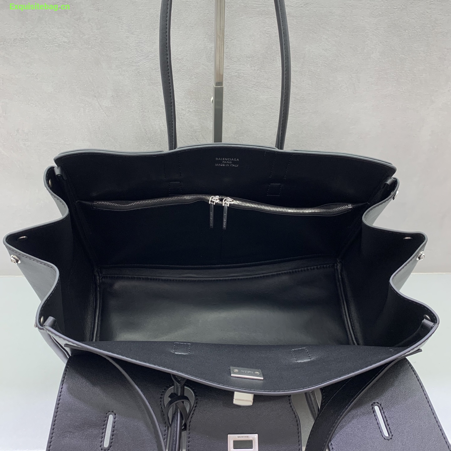 Balenciaga black medium Bel Air Carry All calfskin handbag