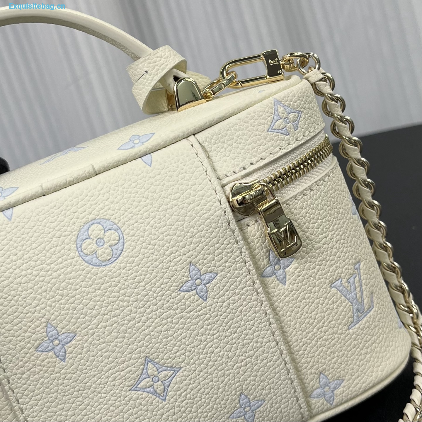 Louis Vuitton Vanity Chain Pouch in white leather