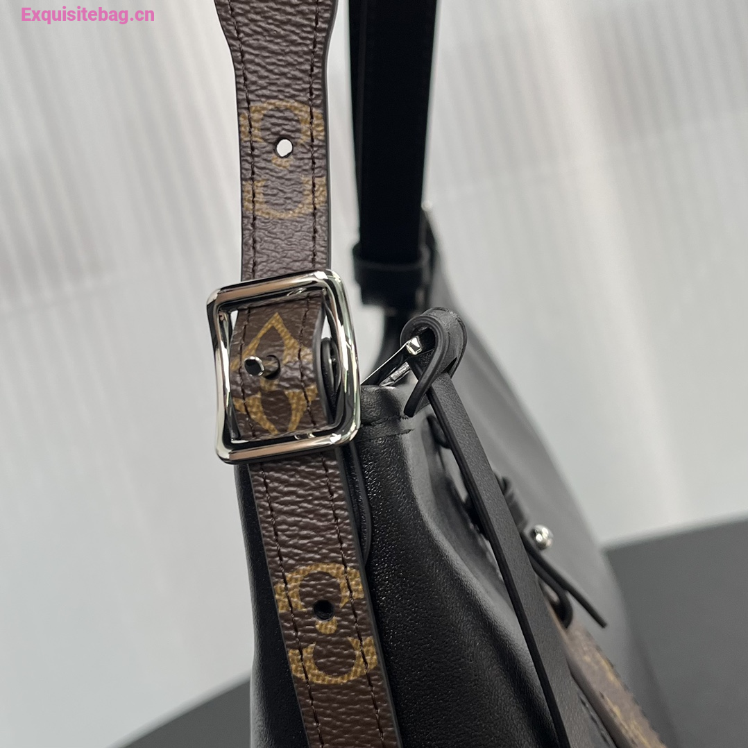 Louis Vuitton black leather shoulder bag
