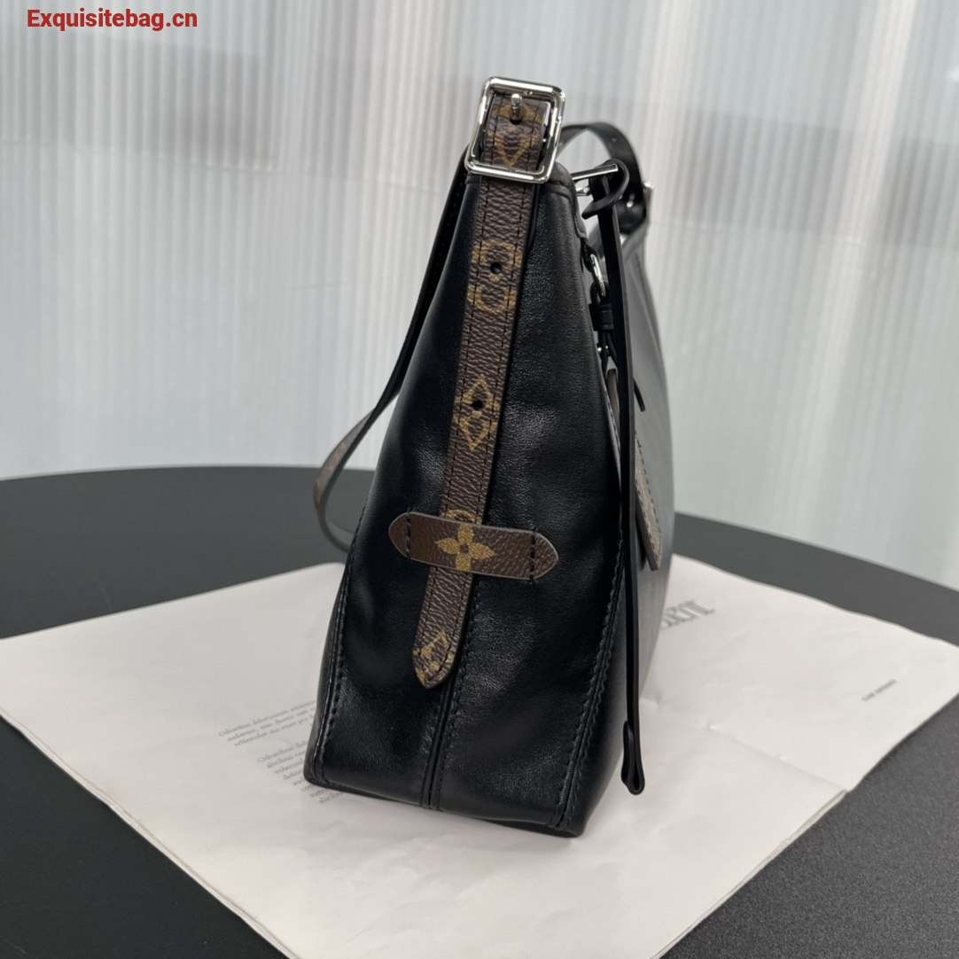 Louis Vuitton black leather shoulder bag