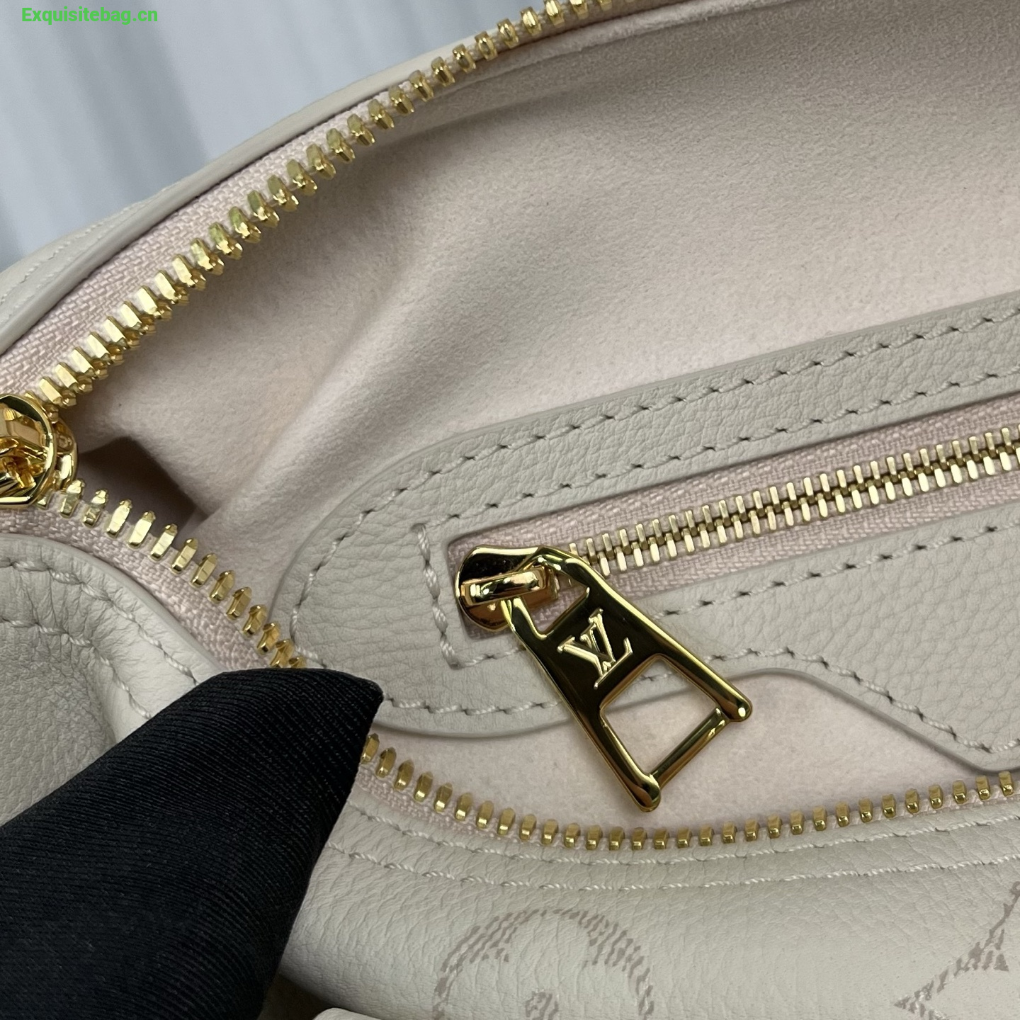 Louis Vuitton Speedy handbag