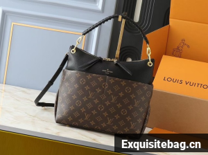 Louis Vuitton Boulogne Hobo M45522