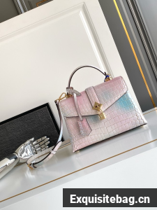 Louis Vuitton Calfskin M84714 pink