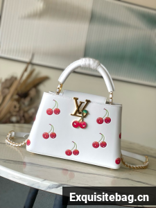Louis Vuitton Capucines BB M13252 white