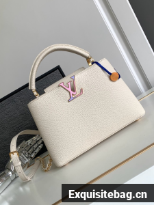 Louis Vuitton Capucines BB M23083 Off-white