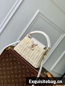 Louis Vuitton Capucines Mini M11617 white