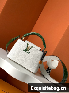 Louis Vuitton Capucines Mini M96498 white&dark green