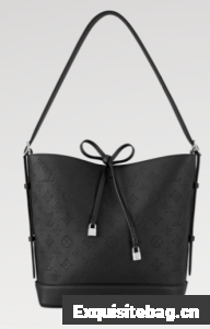 Louis Vuitton Flore M12140 black