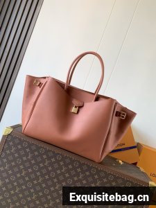 Louis Vuitton Leather M26501 Camel