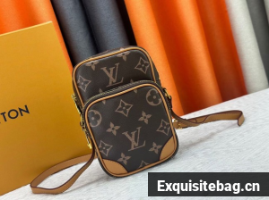 Louis Vuitton Monogram Canvas M14058