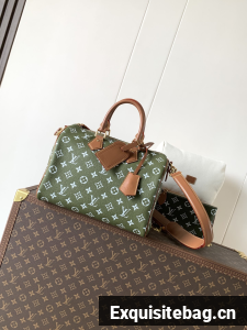 Louis Vuitton Monogram Canvas Speedy 30 Bandouliere M15241 Olive Green
