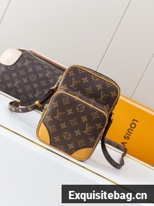 Louis Vuitton Nil M45236