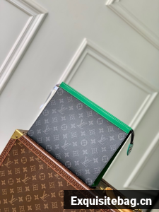Louis Vuitton Pochette Voyage MM M26031 black&green