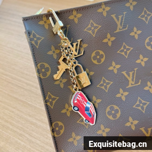 Louis Vuitton River Bag Charm M02608-3