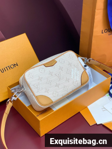 Louis Vuitton Trocadero Wearable Wallet M14058 white