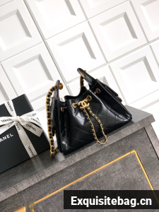 CHANEL 25 MINI HANDBAG Lambskin AS5631 black