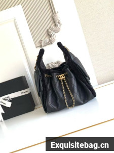 CHANEL 25 SMALL HANDBAG Crumpled Shearling Sheepskin AS5293 black