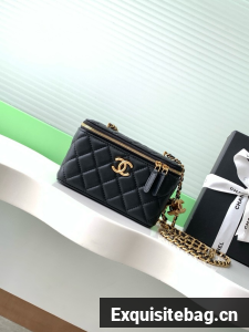 CHANEL Lambskin Vanity with Chain AP3940 black